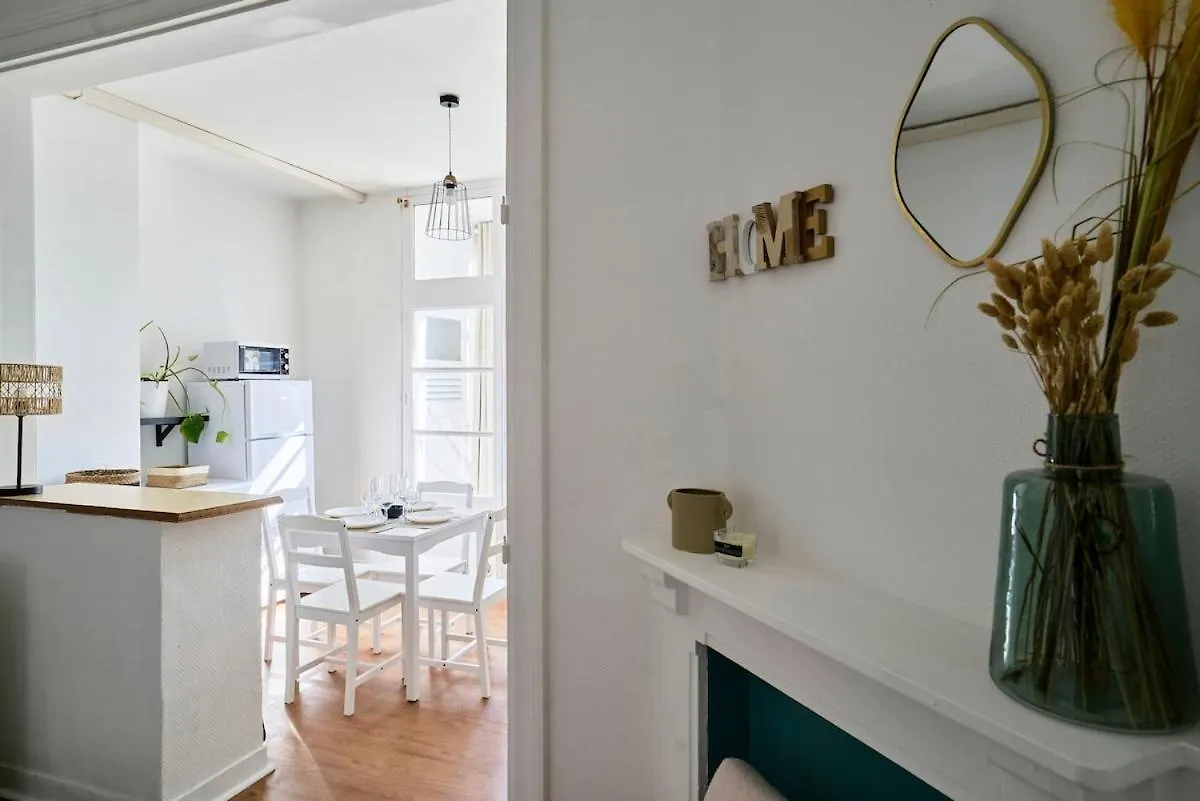 Apartment Elegant T2, Charmant, Lambersart