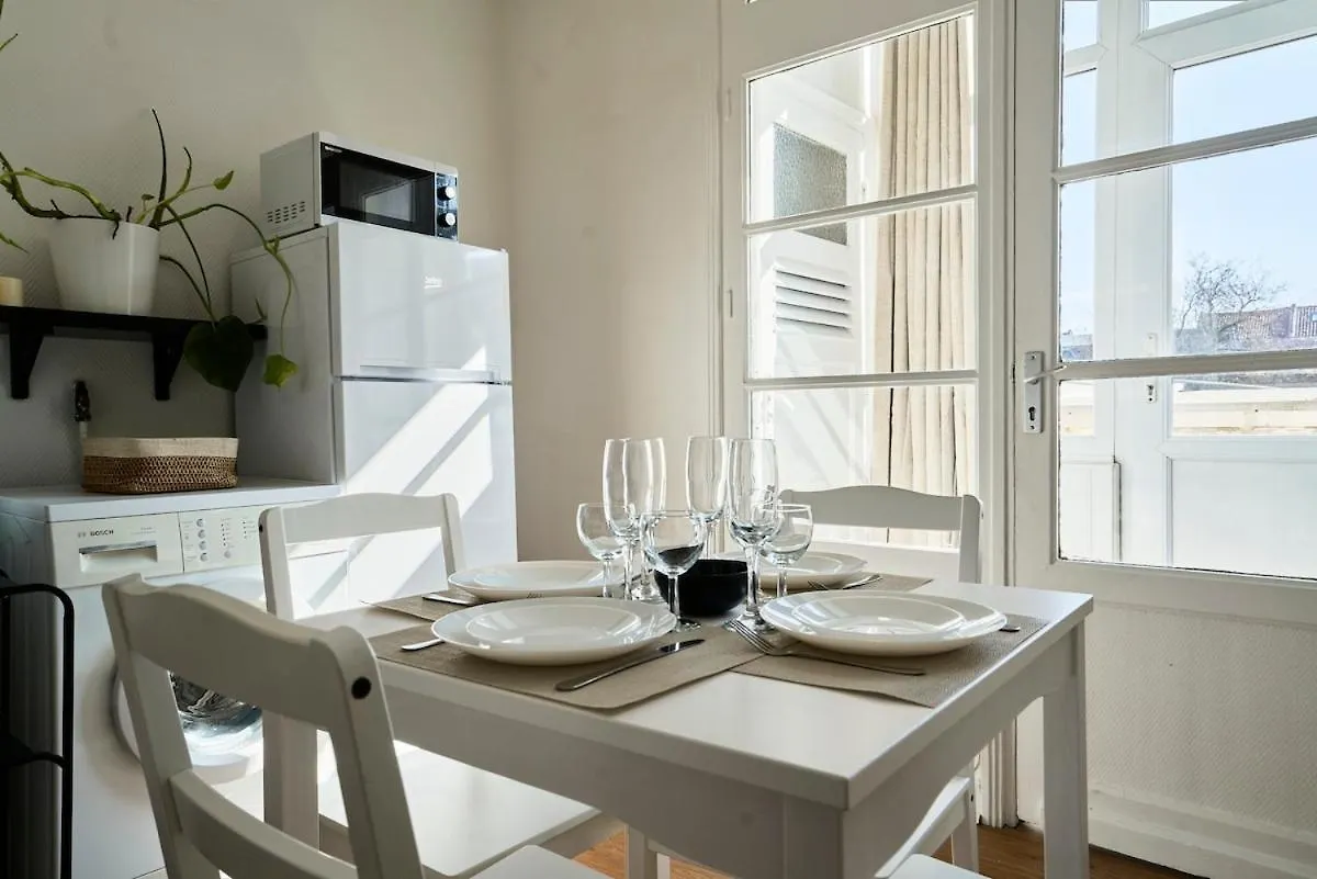 Elegant T2, Charmant, Lambersart Apartment